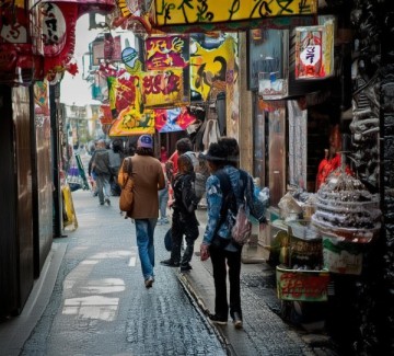 美食连锁店，文化与经济的双重魅力